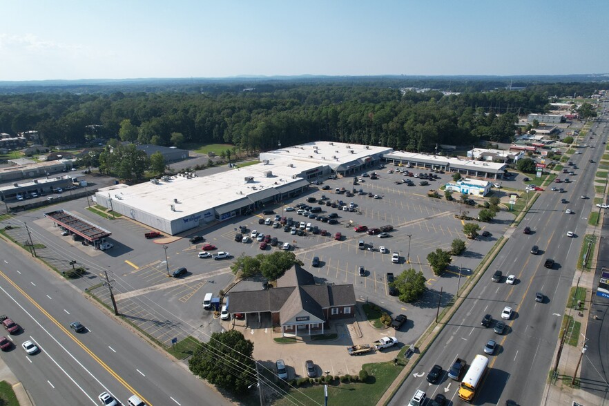 More Photos Of 8824 Geyer Springs Rd, Little Rock Fast Food For Sale