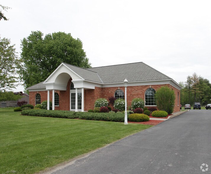 More Photos Of 328 Bay Rd, Queensbury Medical For Sale