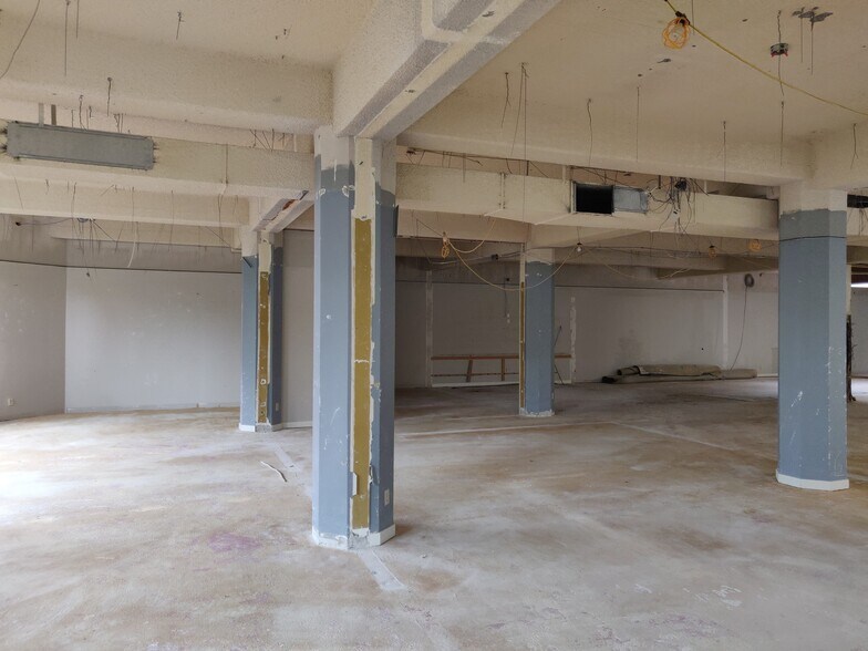 More Photos Of 1301 Cornwall Ave, Bellingham Office Residential For Sale