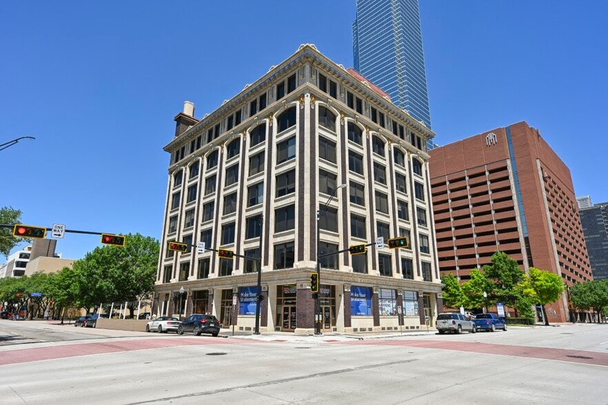 More Photos Of 701 Commerce St, Dallas Office For Sale