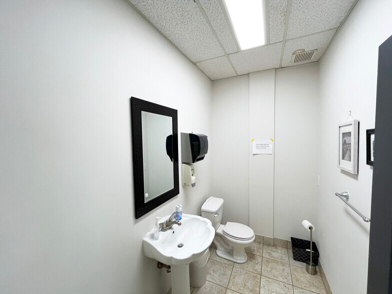 More Photos Of 5100 S Service Rd, Burlington Office For Lease