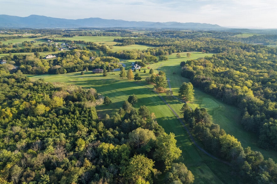 More Photos Of 910 Tc Northcott Blvd, Luray Golf Course Driving Range For Sale