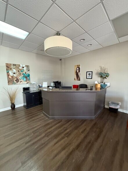 More Photos Of 10215 E 350 Hwy, Raytown Unknown For Lease