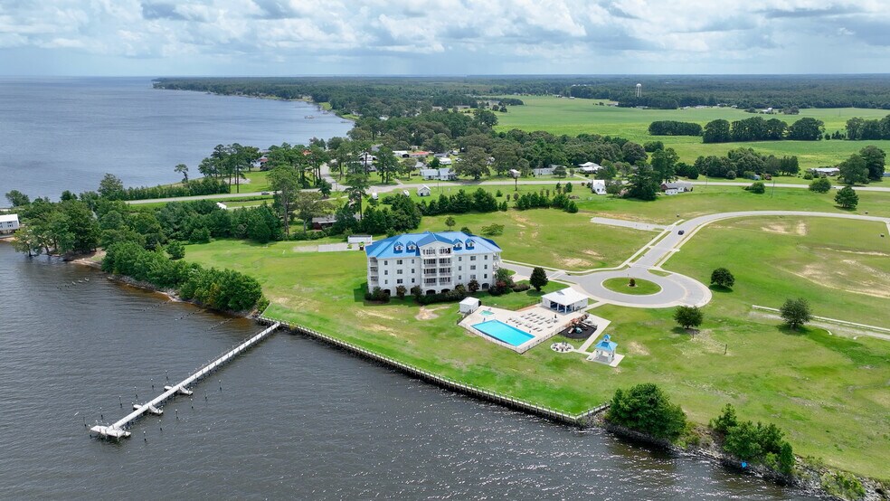 Primary Photo Of 231 Waterside Dr, Roper Apartments For Sale