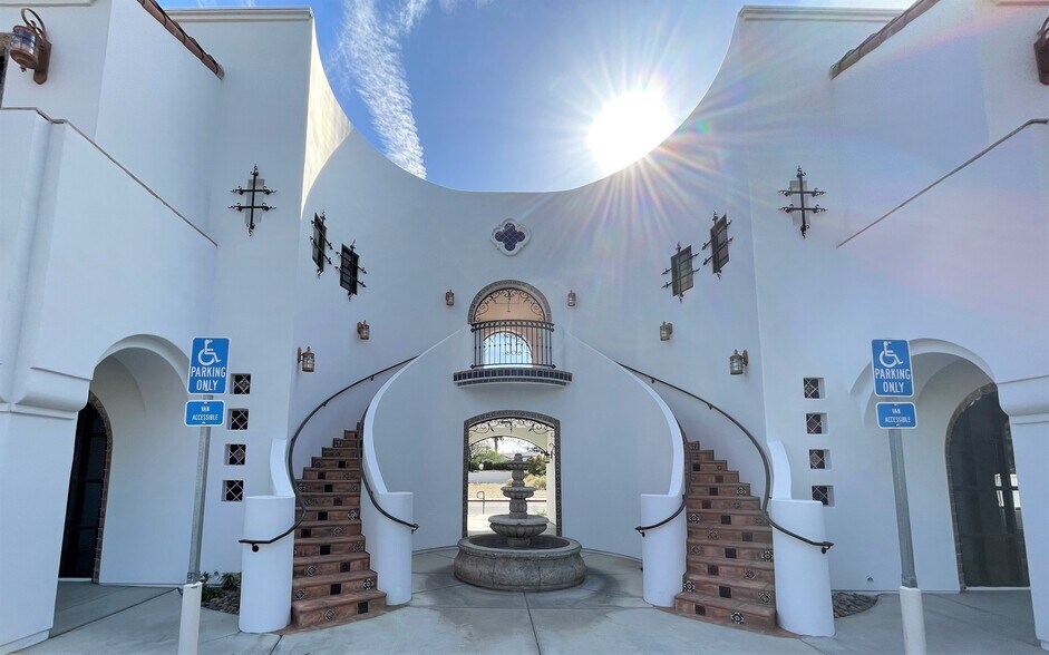 More Photos Of 51555 Desert Club Dr, La Quinta Office For Lease
