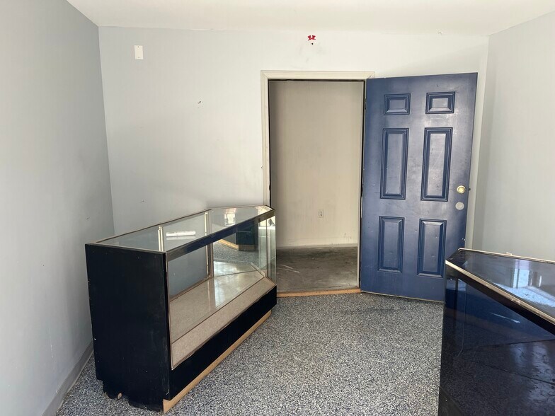 More Photos Of 2326 Walden Dr, Augusta Warehouse For Lease