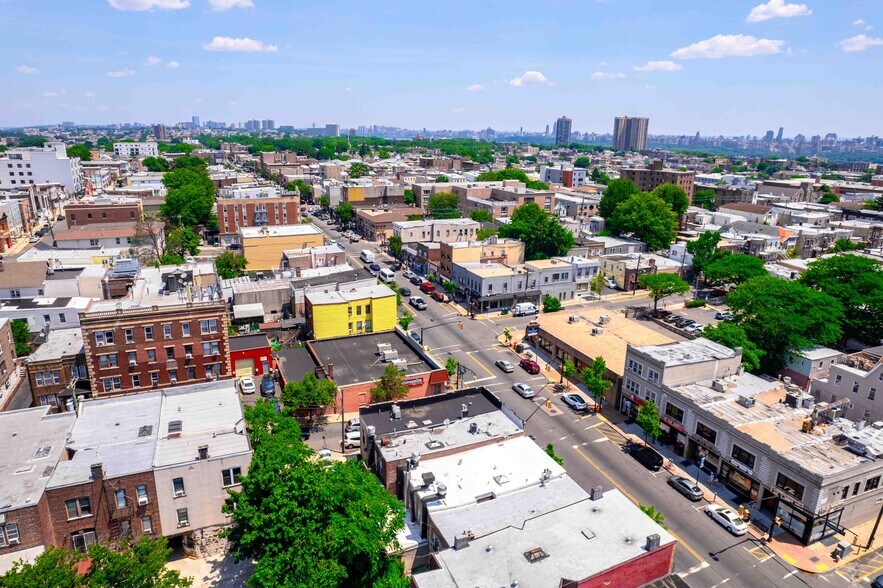 More Photos Of 6701 Bergenline Ave, West New York Office For Sale