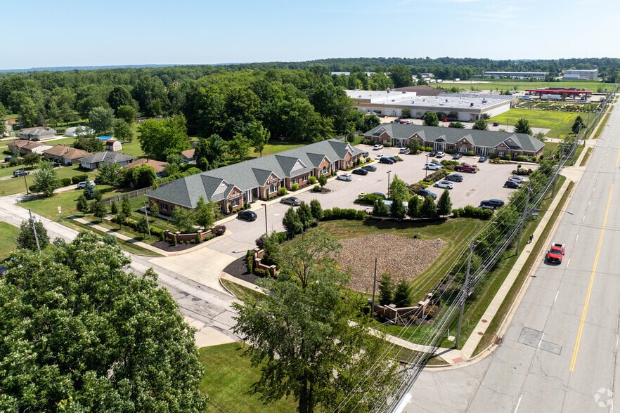 More Photos Of 2875 Center Rd, Brunswick Medical For Lease