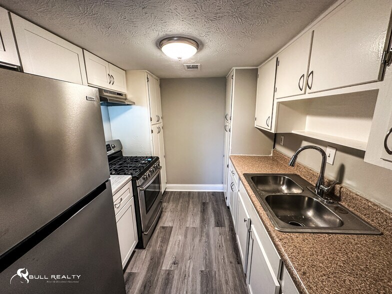 More Photos Of 2600 Old Hapeville Rd SW, Atlanta Apartments For Sale