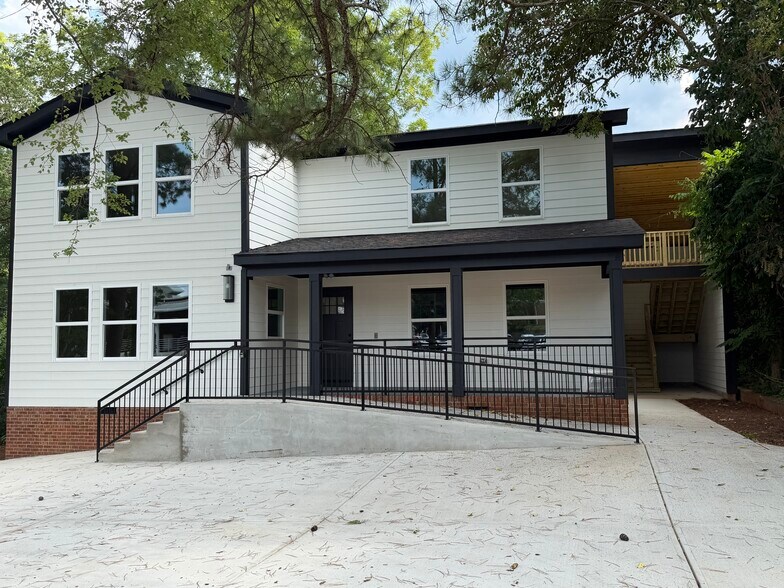 Primary Photo Of 84 Chatham Suite B St, Pittsboro Office For Lease