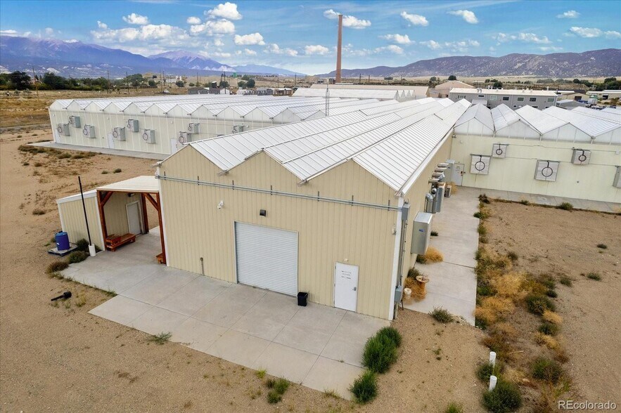 More Photos Of 7800 7706 7708 7710 County Rod 152, Salida Manufacturing For Sale