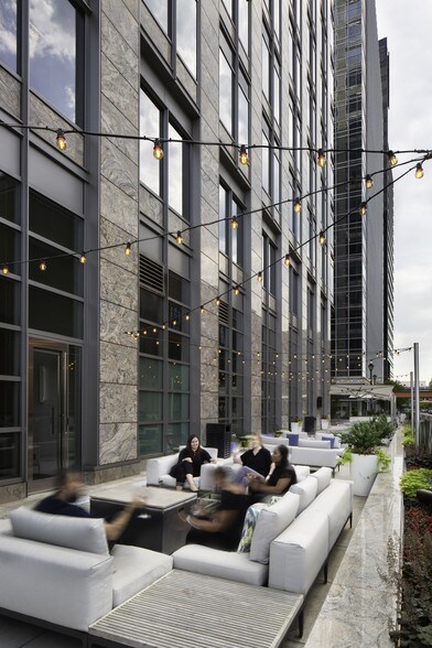 More Photos Of 171 17th St Nw, Atlanta Office For Lease