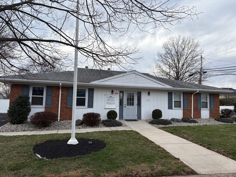 Primary Photo Of 153 N Auten Ave, Somerville Medical For Lease