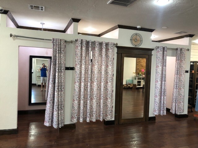 More Photos Of 10901 NE 23rd St, Oklahoma City Storefront Retail Office For Lease