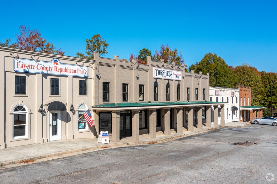 More Photos Of 174 Glynn St N, Fayetteville Storefront Retail Office For Lease
