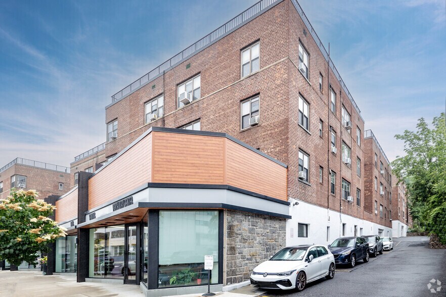 More Photos Of 49-81 Cuttermill Rd, Great Neck Apartments For Sale