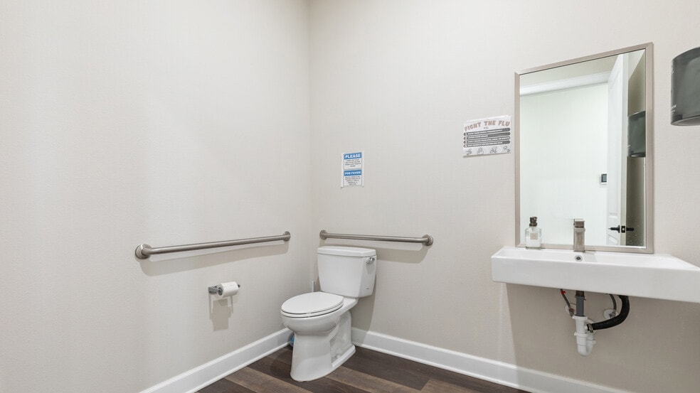 More Photos Of 2035 N Mason Rd, Katy Office For Sale