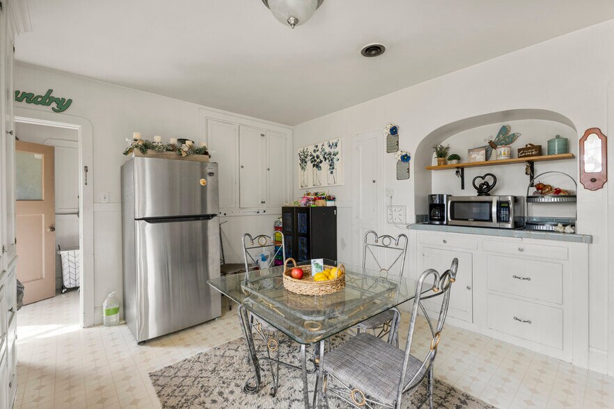 More Photos Of 2900 Barrett Ave, Richmond Multifamily For Sale