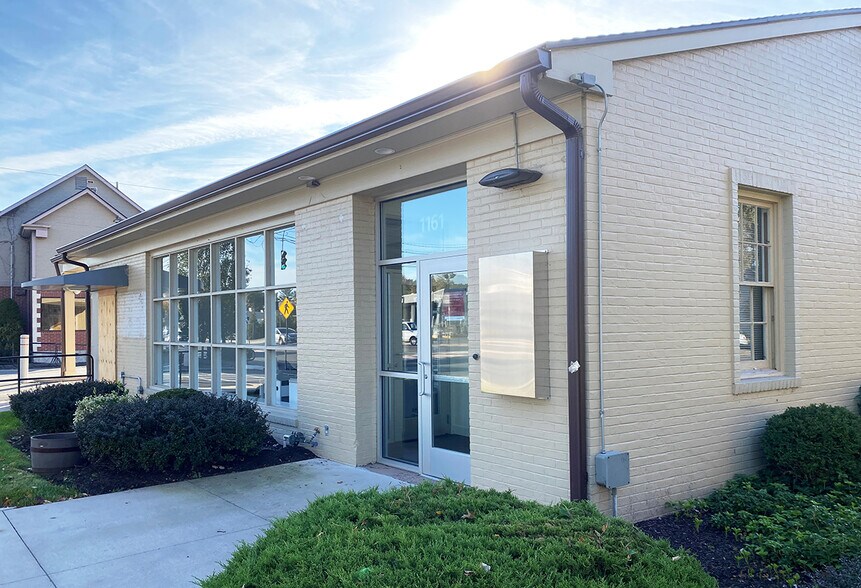 More Photos Of 1161 New Britain Ave, West Hartford Bank For Sale