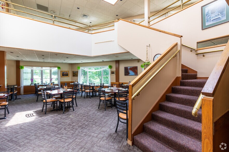 More Photos Of 19 Halls Rd, Old Lyme General Retail For Sale