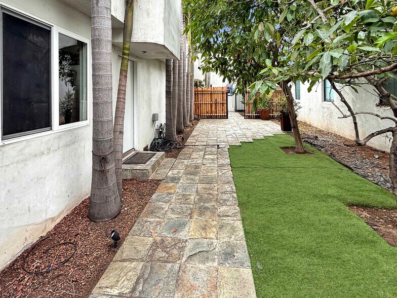 More Photos Of 137 Arena St, El Segundo Flex For Sale