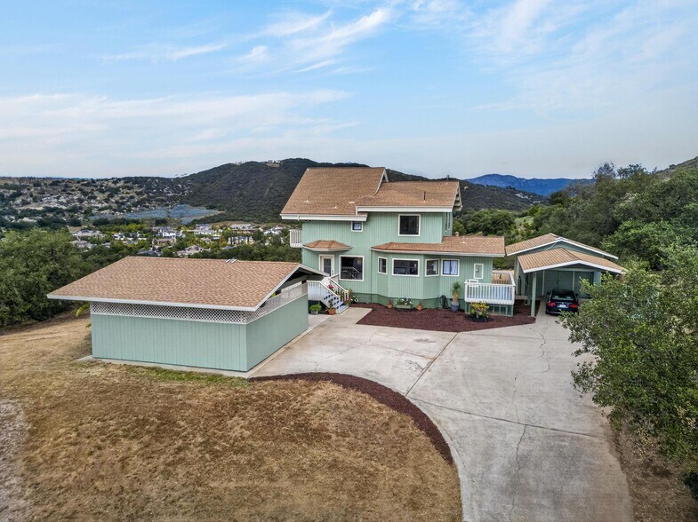More Photos Of 14621 Woods Valley rd, Valley Center Flex For Sale