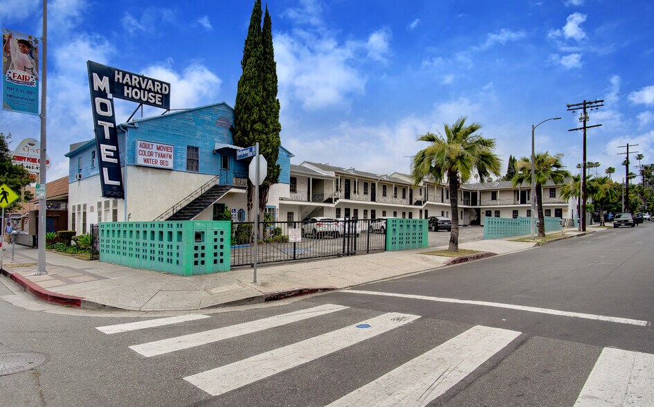 More Photos Of 5251 Hollywood Blvd, Los Angeles Hotel For Sale