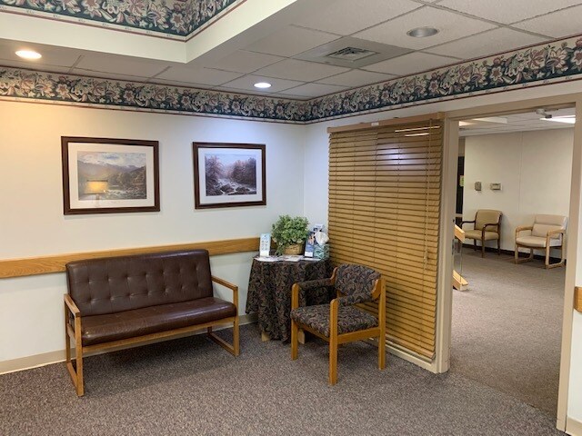 More Photos Of 425 N Highland Ave, Sherman Medical For Sale
