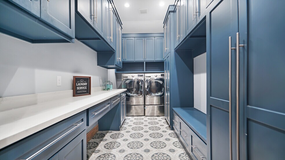 More Photos Of 10511 W Hidden Lake Ln, Richmond Specialty For Sale