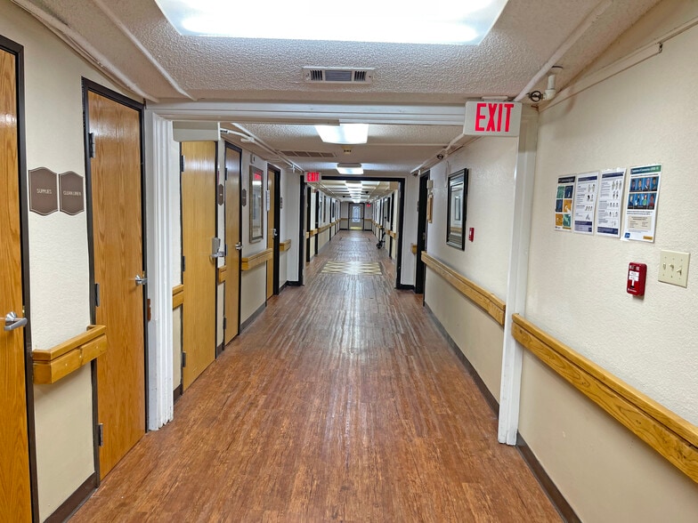 More Photos Of 2229 N Carroll Blvd, Denton Skilled Nursing Facility For Sale