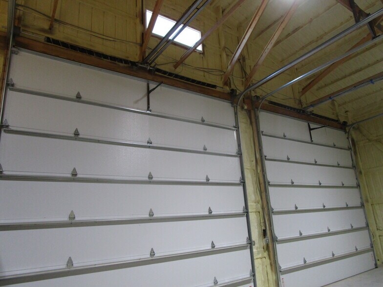 More Photos Of 365 Airlinks Dr, Garden City Industrial For Sale