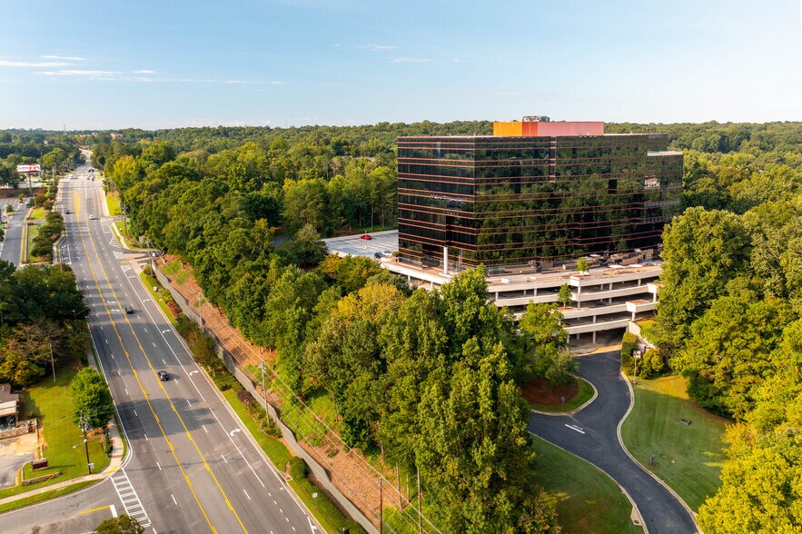 More Photos Of 9040 Roswell Rd, Atlanta Office For Lease