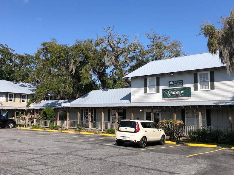 Primary Photo Of 1624 Frederica Rd, Saint Simons Island Storefront Retail Office For Lease