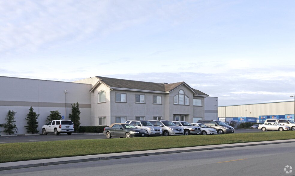 More Photos Of 1600 Lana Way, Hollister Manufacturing For Lease