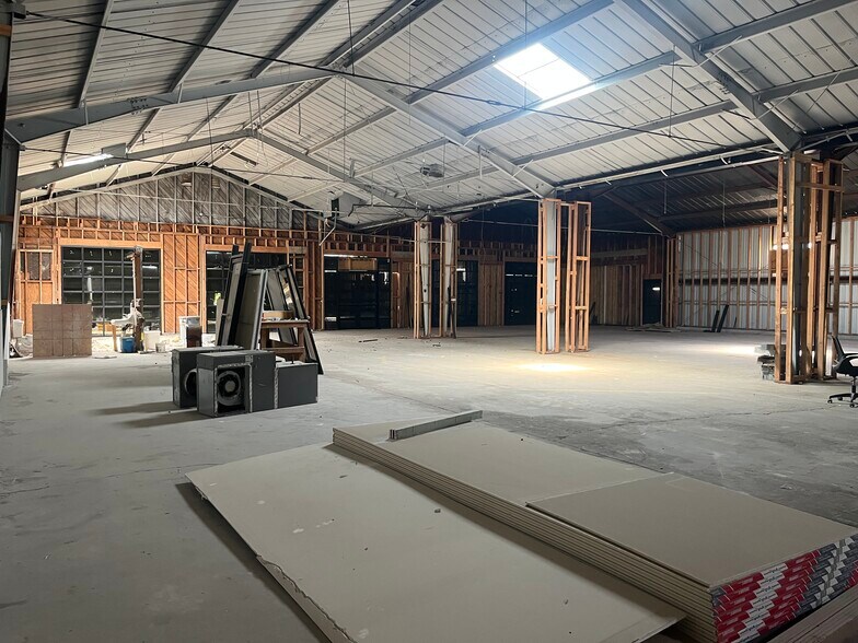 More Photos Of 2930 Union Ave, Bakersfield Warehouse For Sale