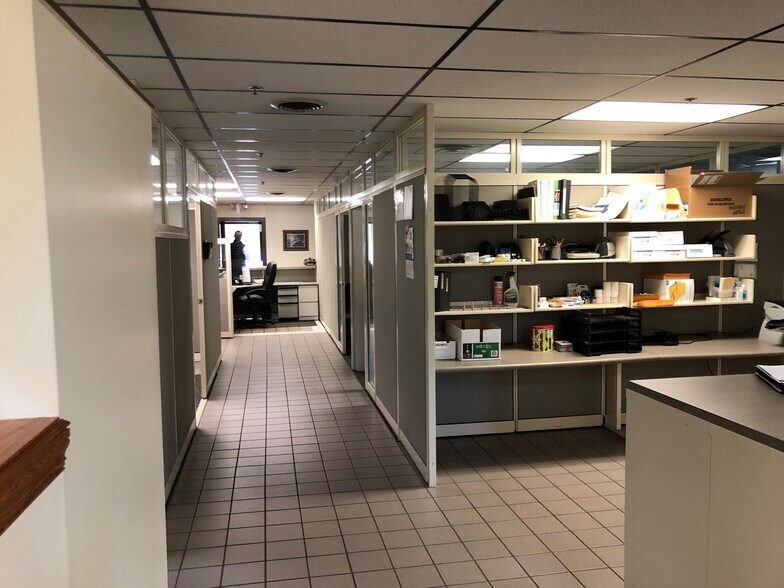 More Photos Of 2830 Cleveland Ave NW, Canton Warehouse For Lease