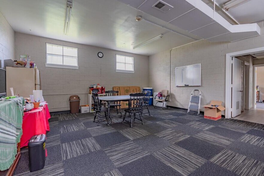 More Photos Of 1080 Main St NW, Lenoir Office For Sale