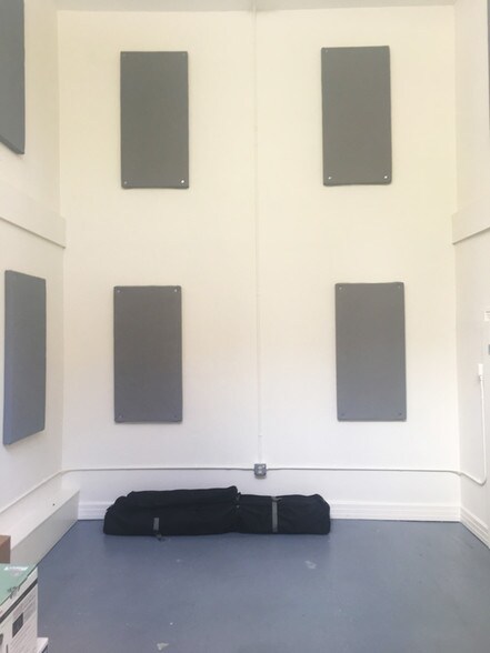 More Photos Of 1377-1379 Harrison St, San Francisco Light Distribution For Lease