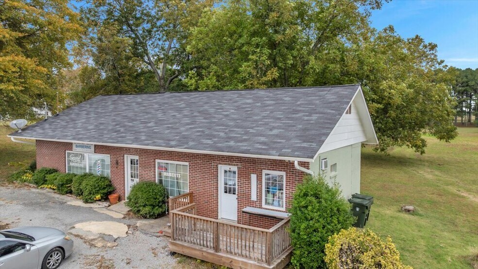 More Photos Of 1209 Ford Chapel Rd, Harvest General Retail For Sale