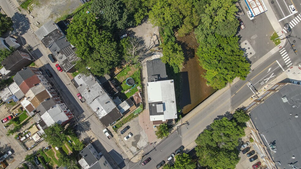 More Photos Of 200-204 W Marshall St, Norristown Restaurant For Lease