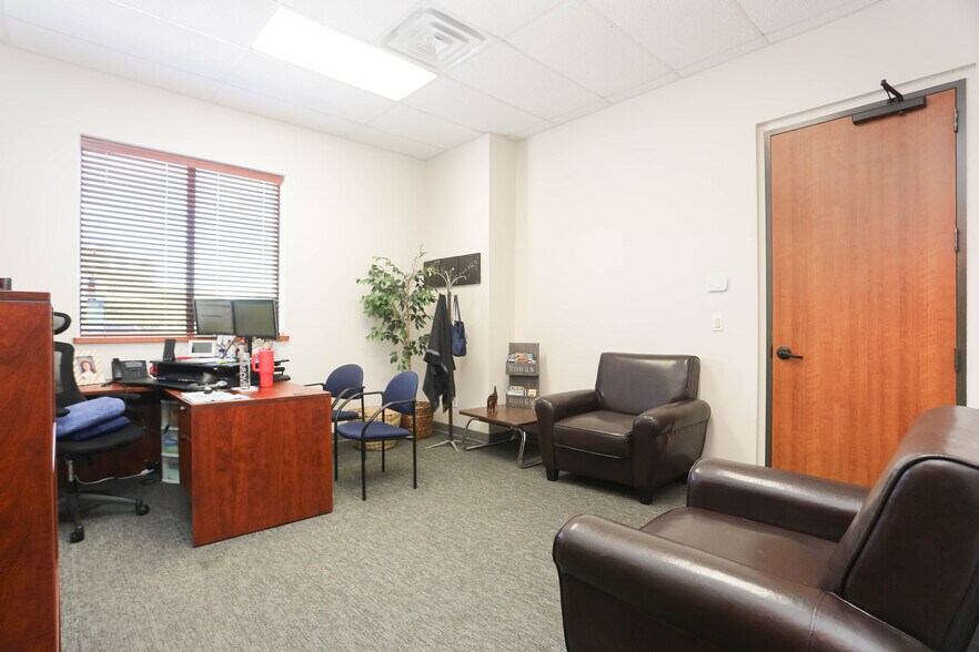 More Photos Of 20742 Stone Oak Pky, San Antonio Office For Lease