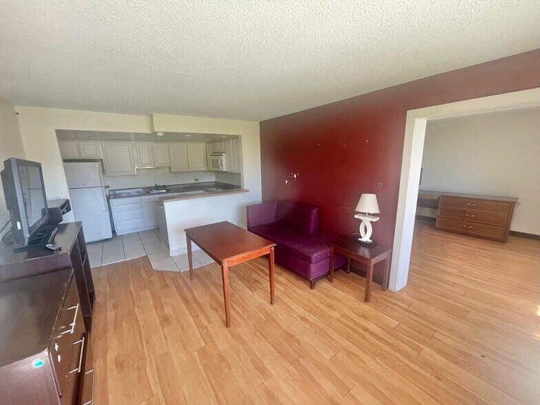 More Photos Of 1700 US-280, Phenix City Hotel For Sale