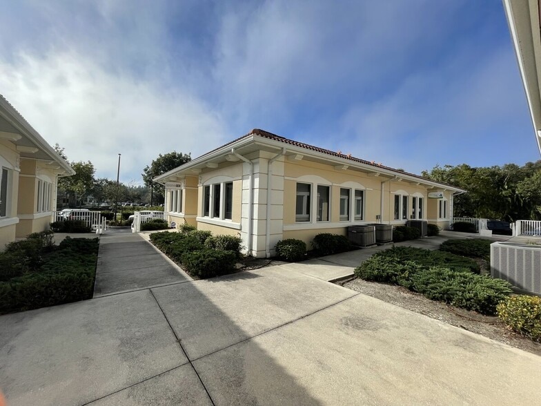 More Photos Of 25074 Olympia Ave, Punta Gorda Medical For Sale