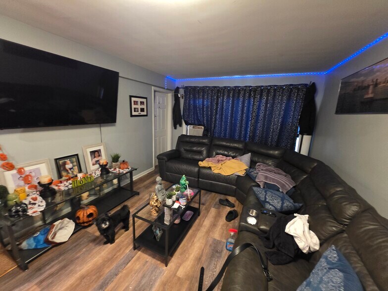 More Photos Of 5236-38 W Diversey Ave, Chicago Apartments For Sale