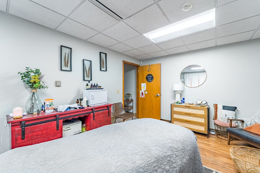 More Photos Of 7505 Stone Ridge Dr, Weston Medical For Sale