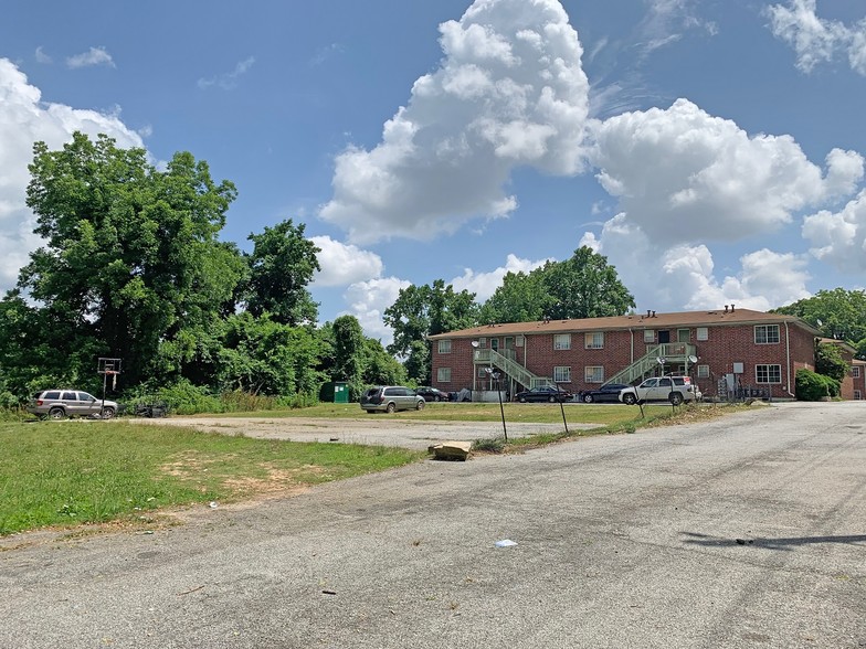 Primary Photo Of 1425 Joseph E Boone Blvd NW, Atlanta Apartments For Sale