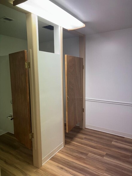 More Photos Of 316 E Market St, Leesburg Office For Lease