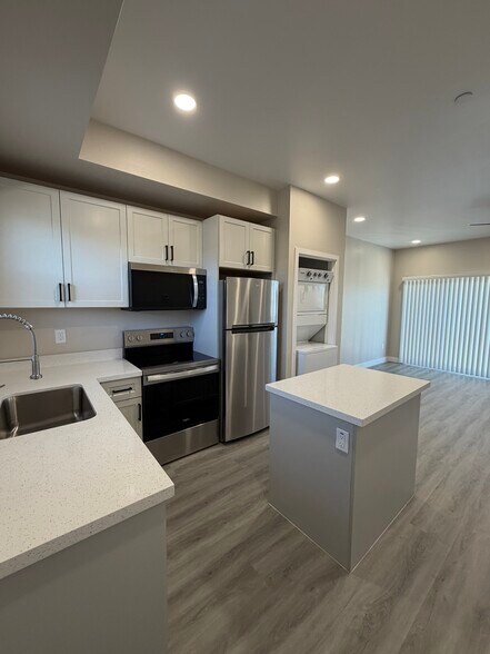 More Photos Of 1435 East Taylor St, Phoenix Apartments For Sale