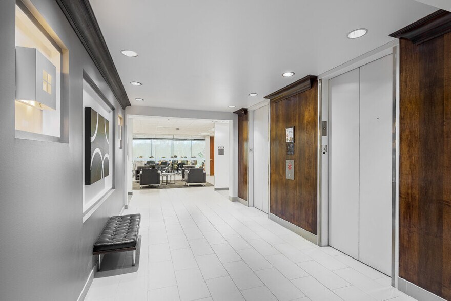 More Photos Of 3295 River Exchange Dr, Peachtree Corners Office For Lease