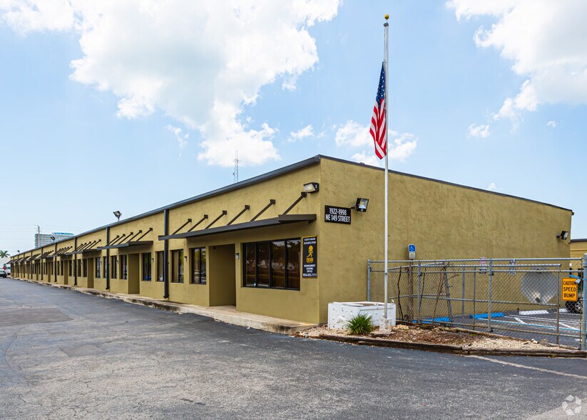 Primary Photo Of 1922 NE 149th St, North Miami Office For Lease